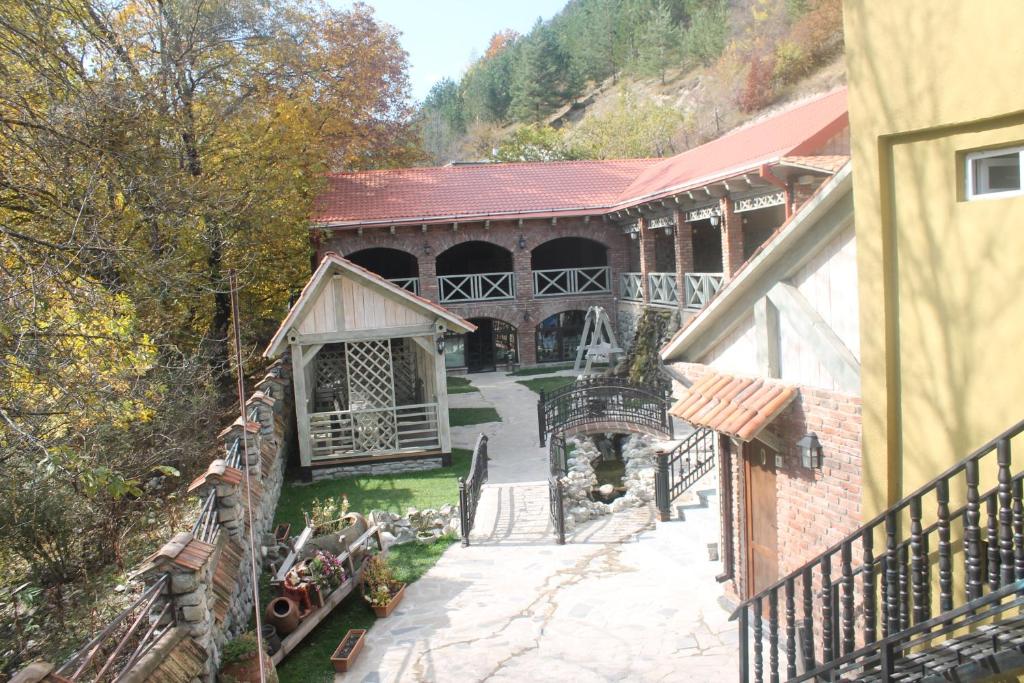Hotel Restaurant Kakhaberi photo 1