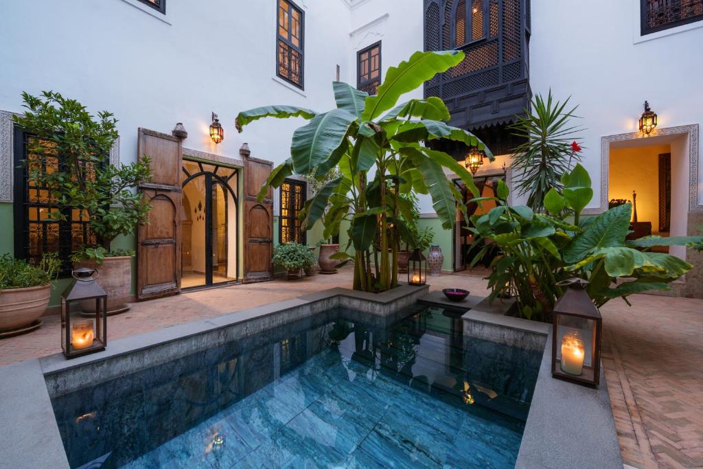Riad Azzar - Tap to explore photos