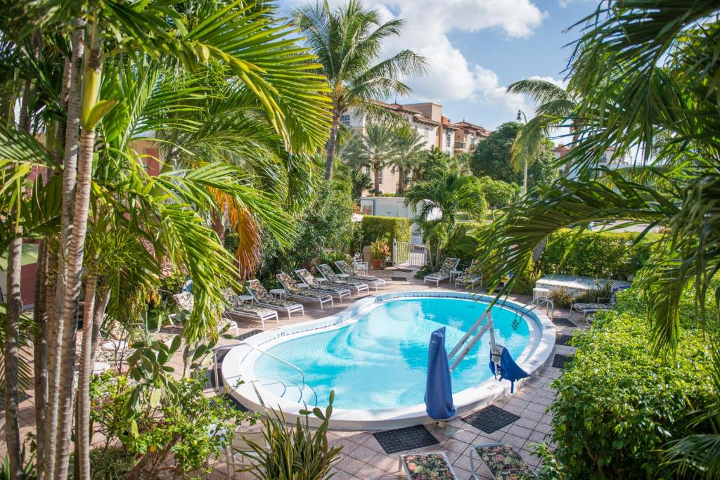 Shore Haven Resort Inn image