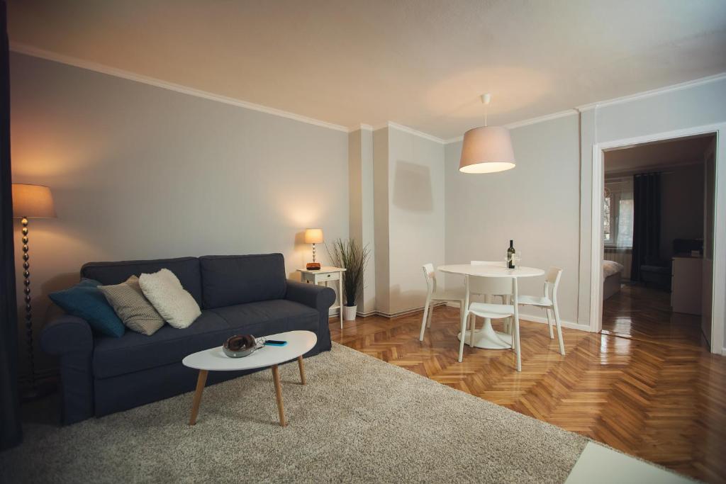 Green Avenue Apartment Zagreb - Tap to explore photos