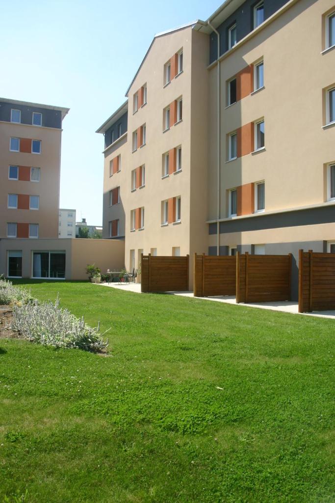 Sejours & Affaires Caen Le Clos Beaumois