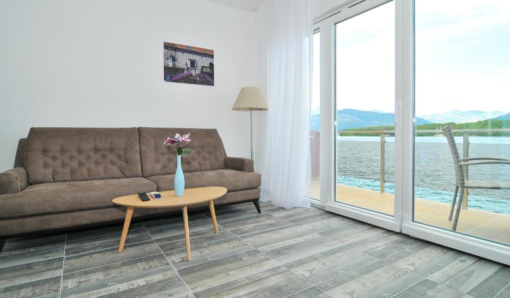 Апартаменты (Апартаменты с террасой), Apartments Edera