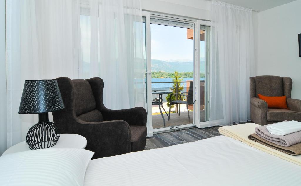 Студио (Апартаменты-студия с видом на море), Apartments Edera