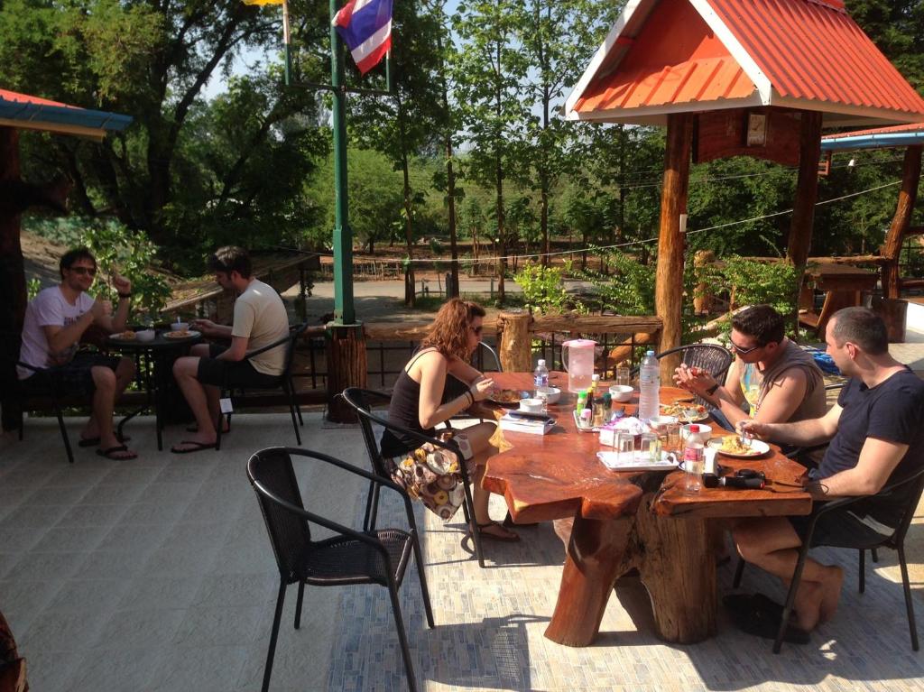 Yayee Homestay photo 2