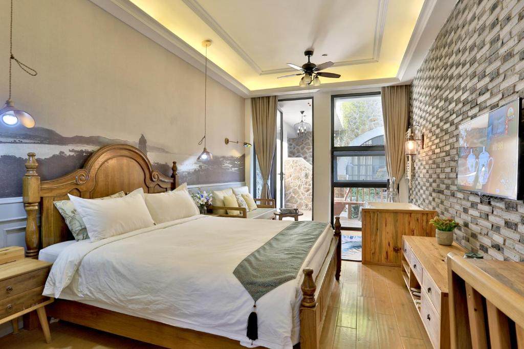 Двухместный (Двухместный номер Делюкс с 1 кроватью и балконом), Youxiake Canal Hotel Hangzhou