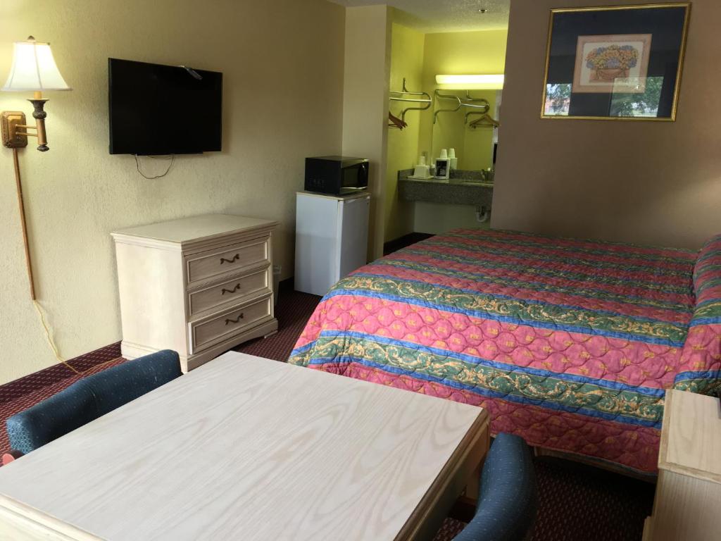 Relax Inn photo 4