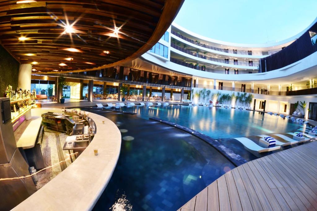 Hue Hotels and Resorts Boracay Managed by HII photo 1