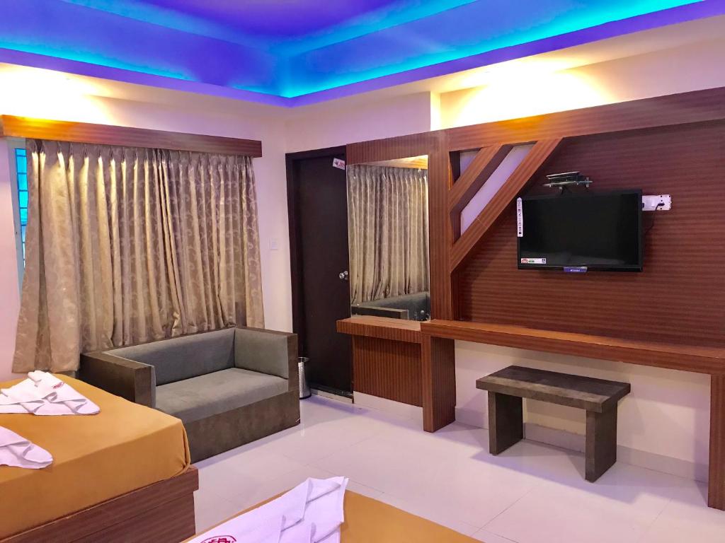 Трехместный (Трехместный номер Делюкс), Hotel Grand Suites with parking