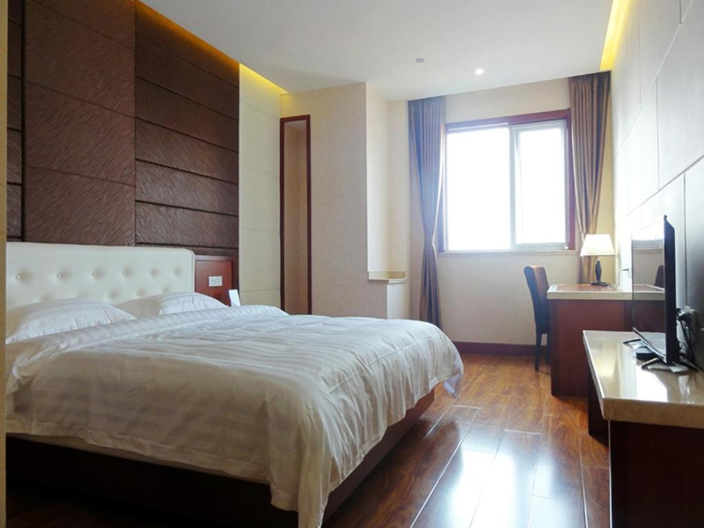 Qingdao Hua Qi Kaiserdom Hotel photo 3