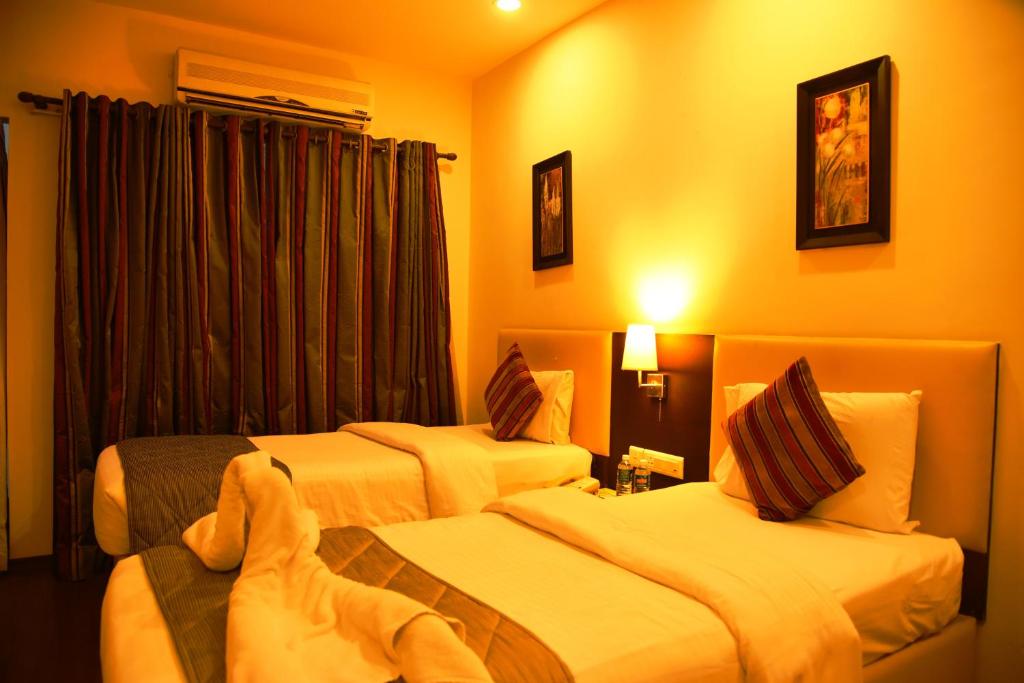 Студио (Люкс-студио), Royal Orchid Suites Whitefield Bangalore