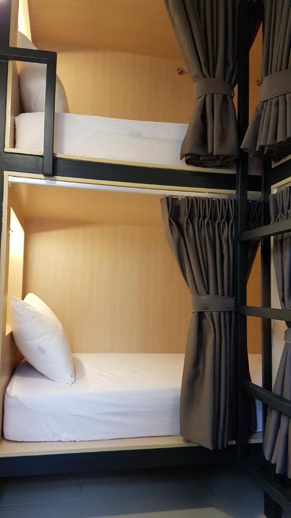 Номер (Кровать в общем 4-местном номере для мужчин и женщин), Hotel 1000 Miles