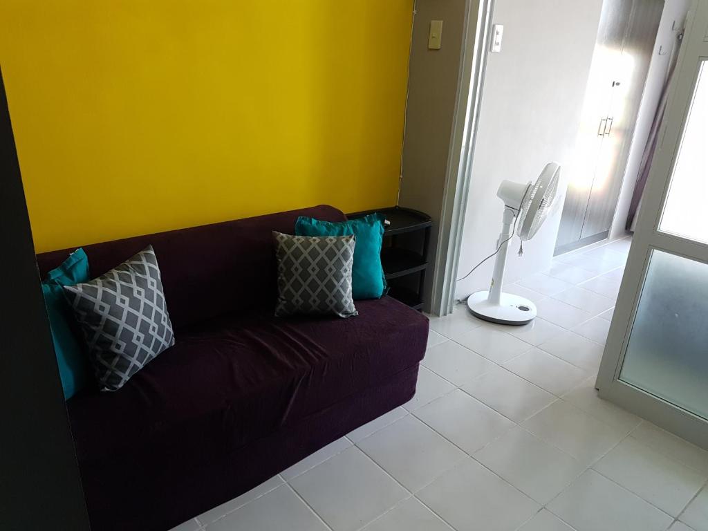 Tagaytay Modern Minimalistic Condo photo 1