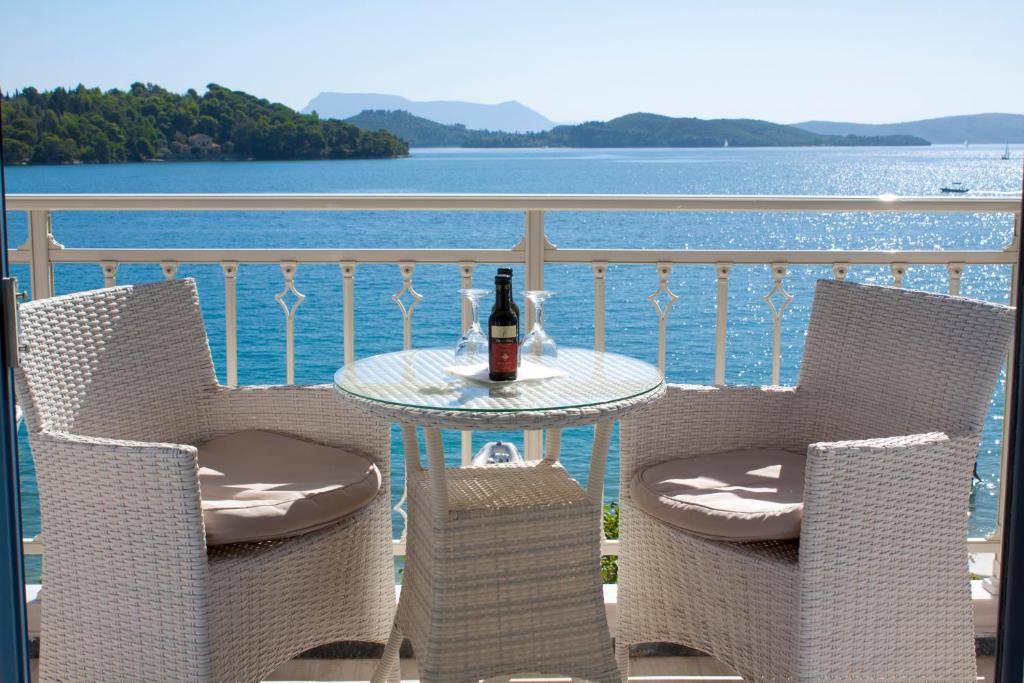 Hotel Nydri Beach photo 1