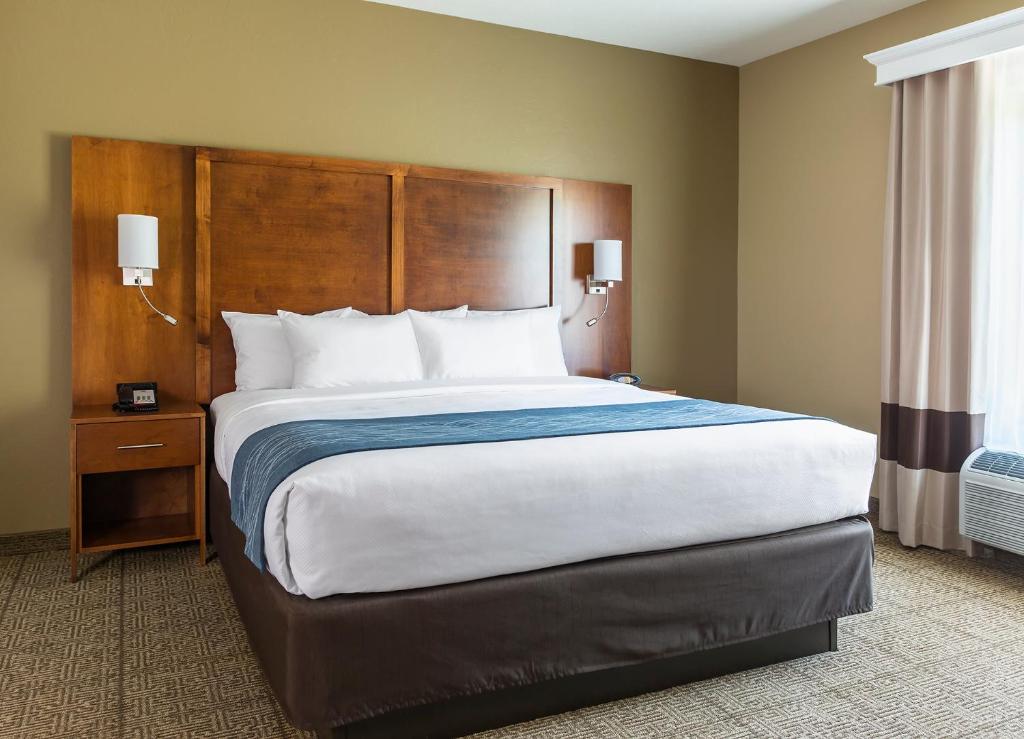 Comfort Suites Hartville-North Canton photo 4