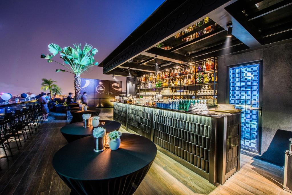 Hanoi La Siesta Central Hotel & Spa