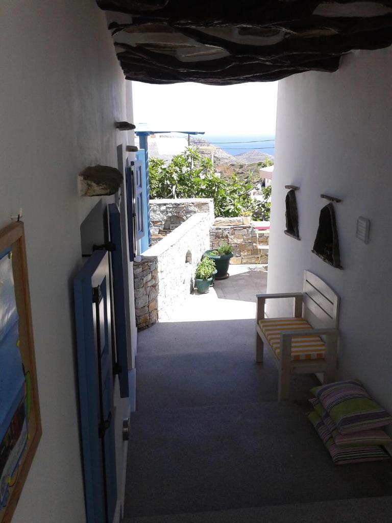 Stegadi Apartments Sikinos photo 4