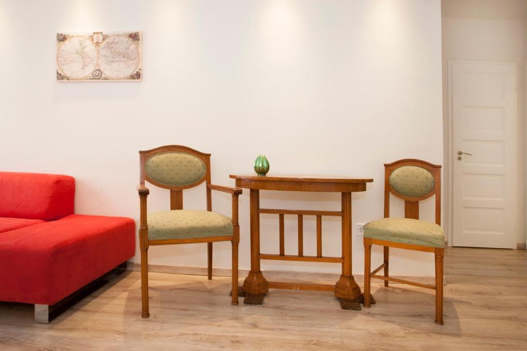Ilona 2 bedrooms apartment in the center photo 3