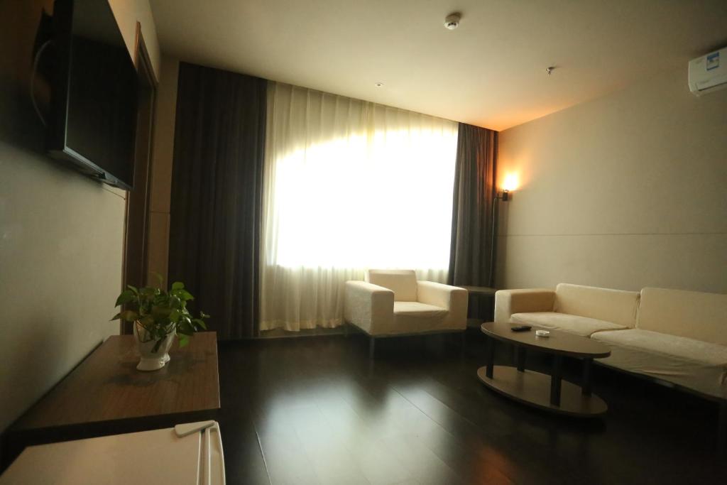 Jinjiang Inn Ulan Hot Hinggan League Government photo 4