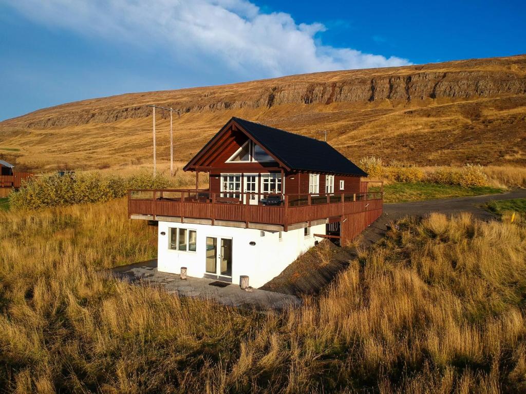 Vaðlahof photo 2
