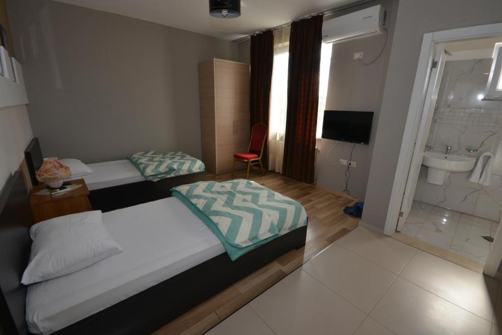 Hotel Veri photo 4