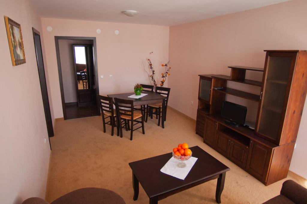 Family hotel Iskar photo 1