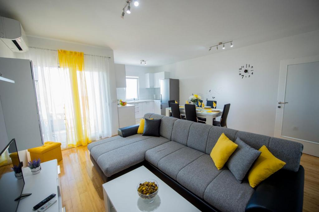 Apartment Luka photo 4