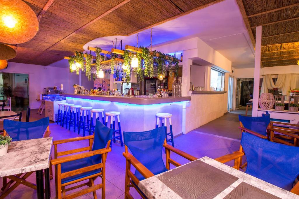 Tinas Plus Hotel photo 2