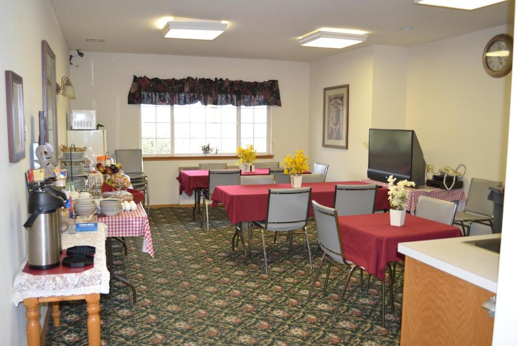 Anaco Bay Inn photo 3