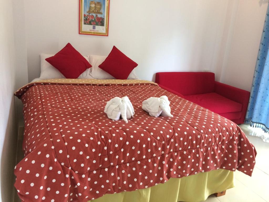 Baan Sri Lanta Sand