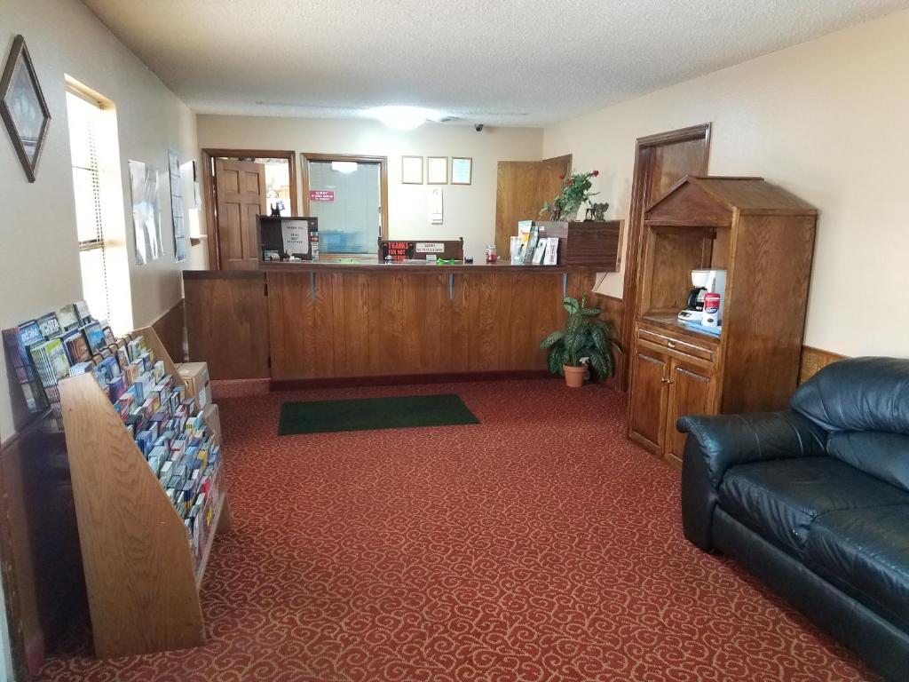 Heritage Inn photo 3