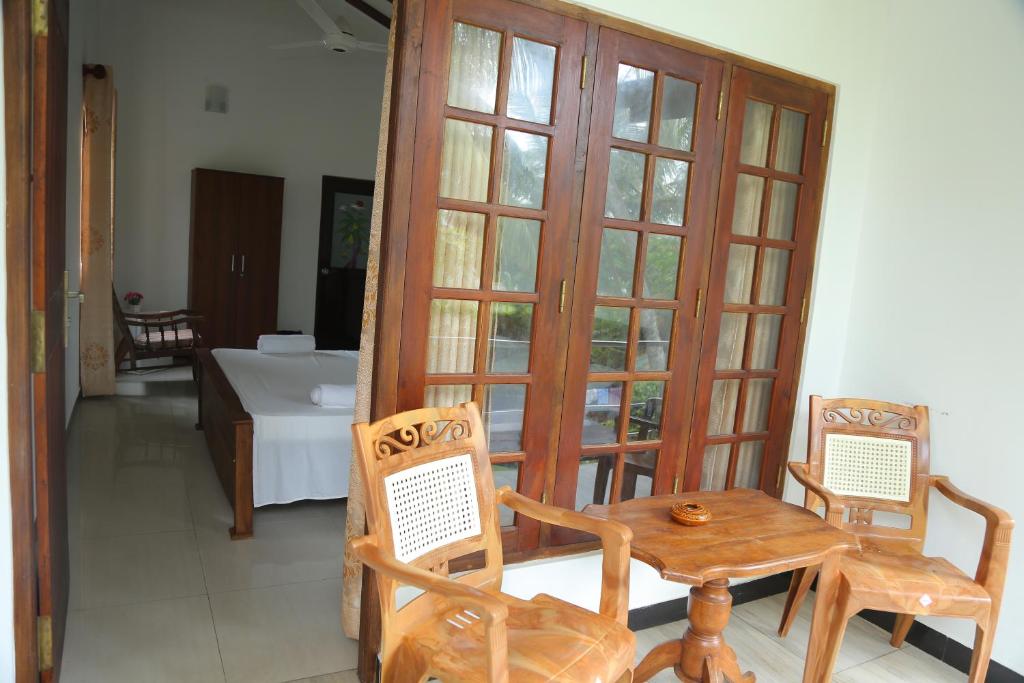 Osanda Guest photo 2