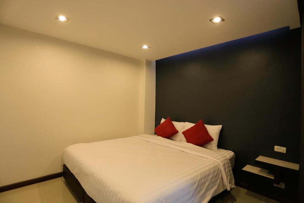 Khonkaen Residence Room Type - Deluxe King Room