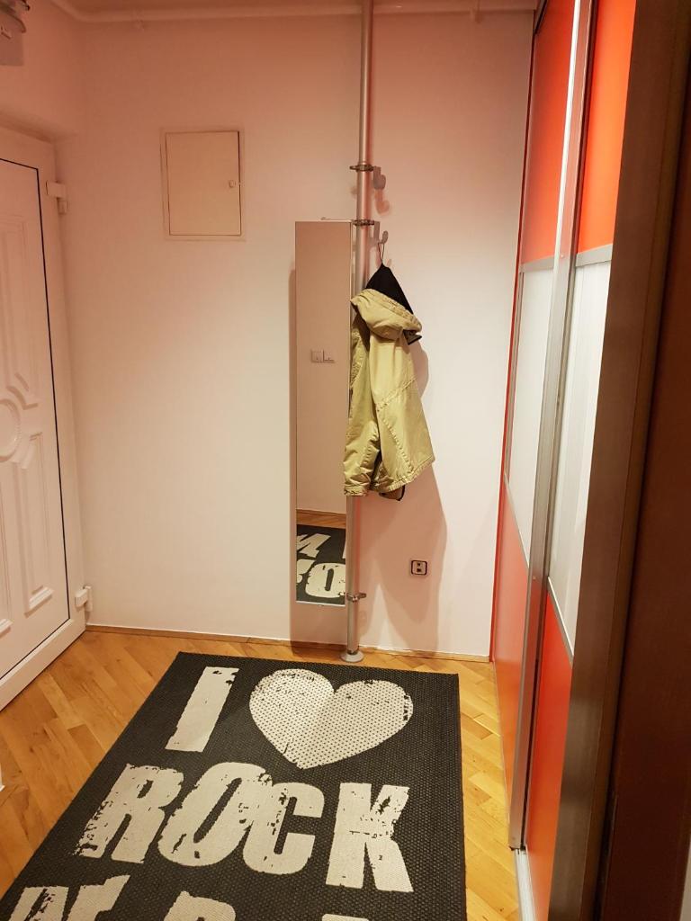 Apartment 40 photo 2