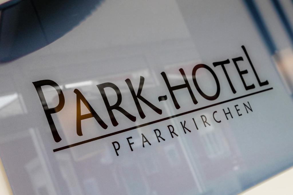 Parkhotel Pfarrkirchen - Tap to explore photos