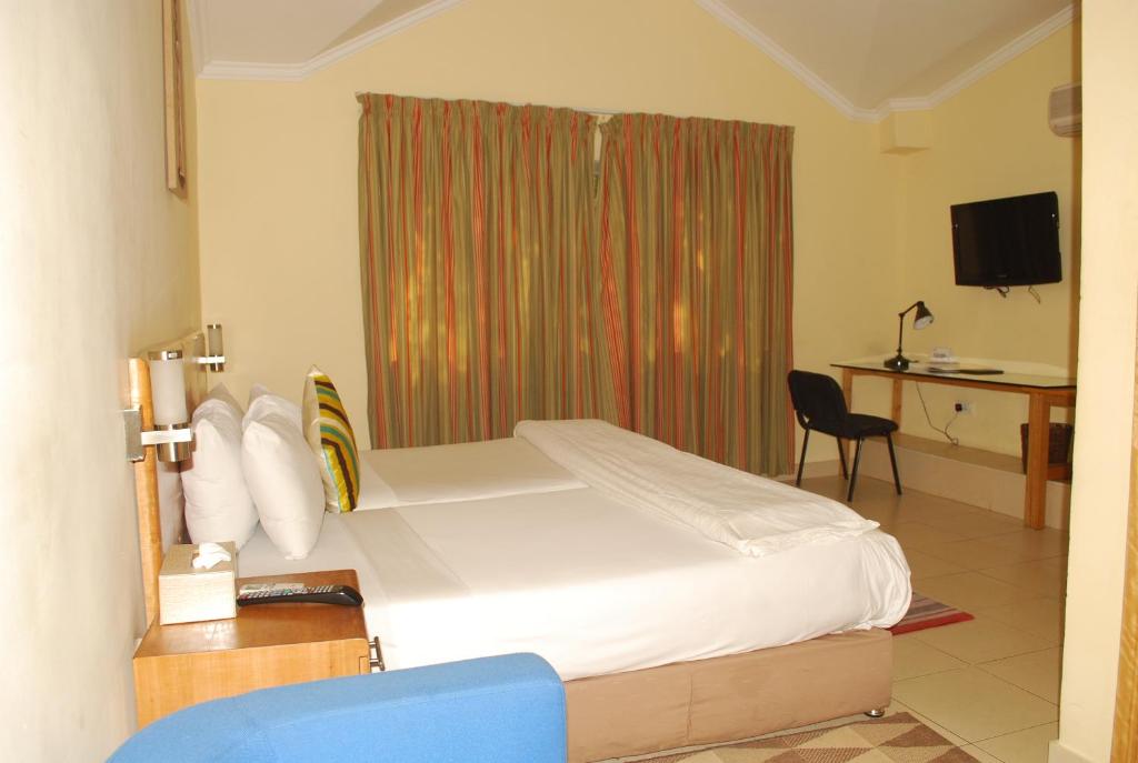 Airside Hotel photo 2