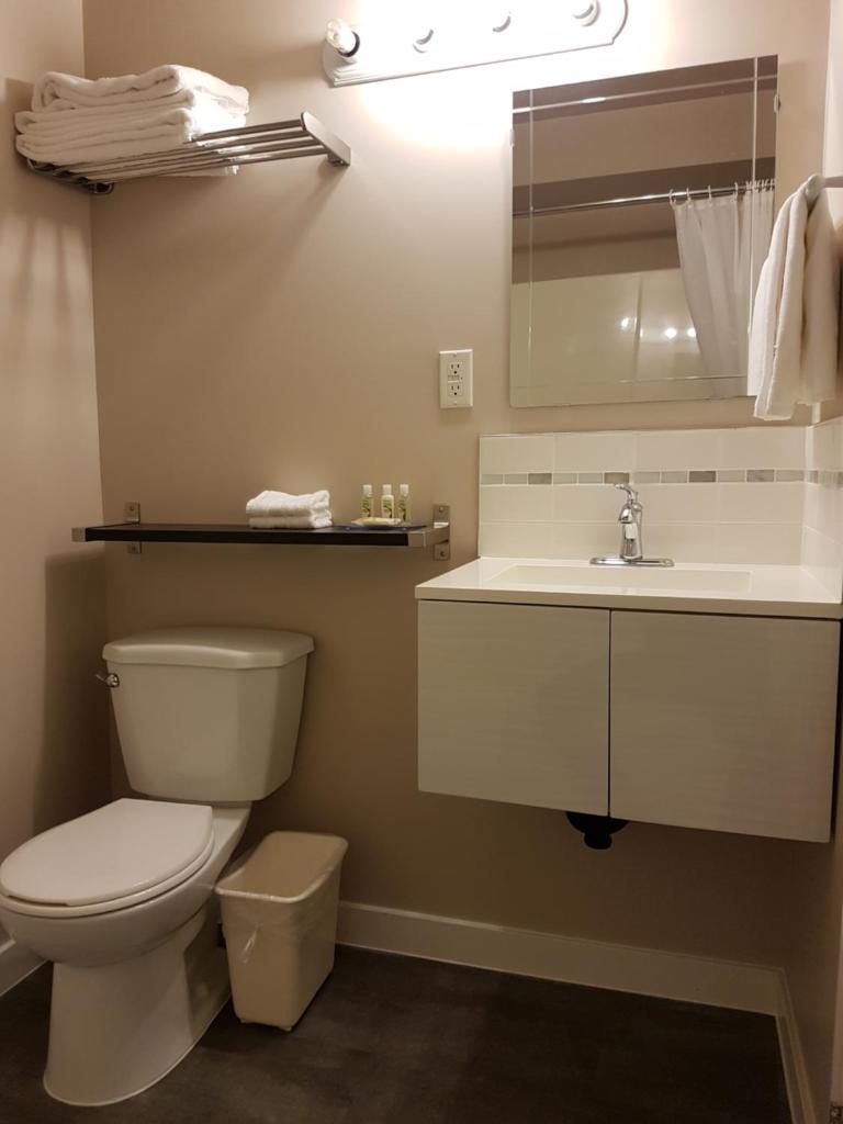 Holiday Motel & RV Resort photo 1
