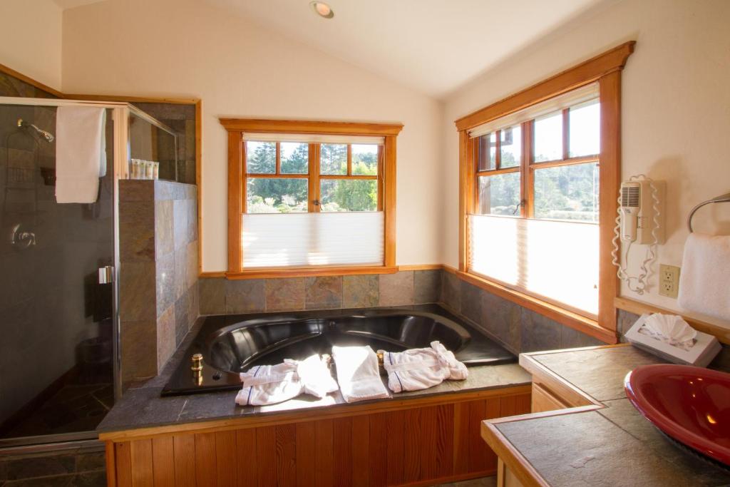 Mendocino View East photo 3
