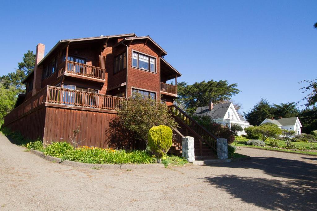 Mendocino View East photo 4