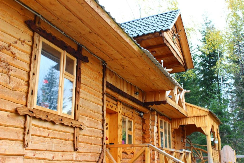 Skhovanka Dovbusha photo 1