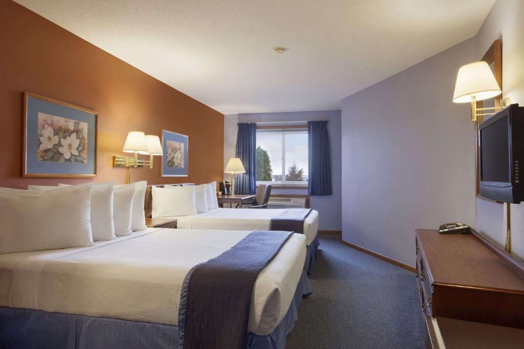 Travelodge by Wyndham Motel of St Cloud photo 1