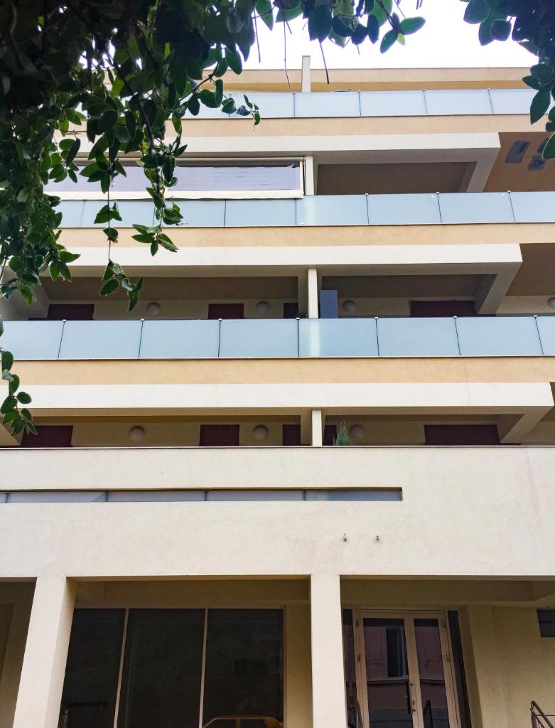 New Stylish Flat Near Old Town