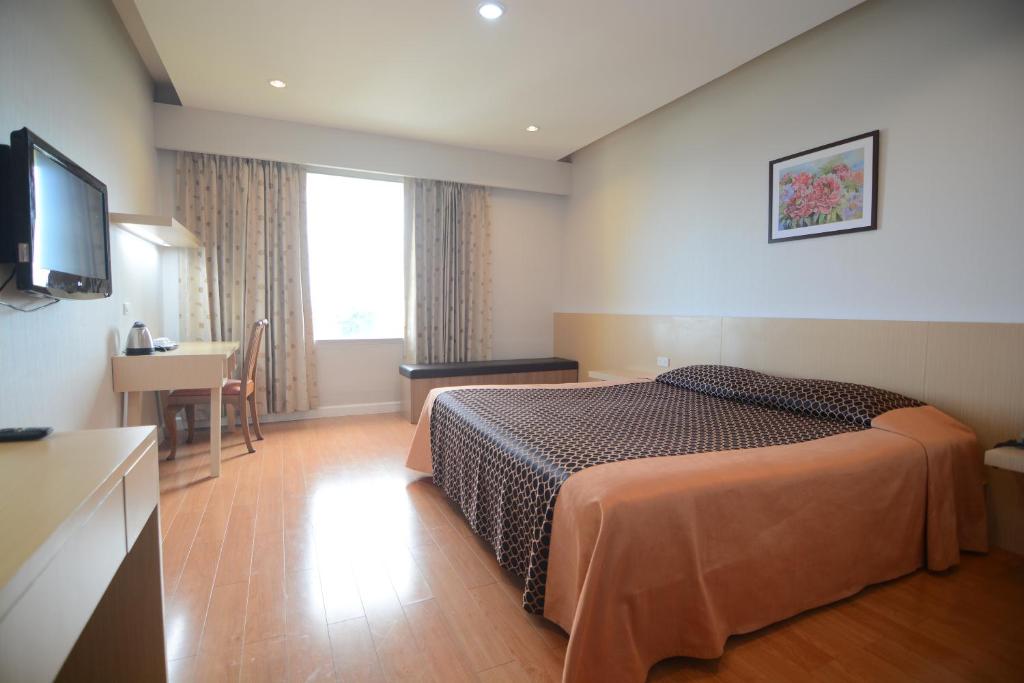 Двухместный (Двухместный номер Делюкс с 1 кроватью), Charoen Hotel