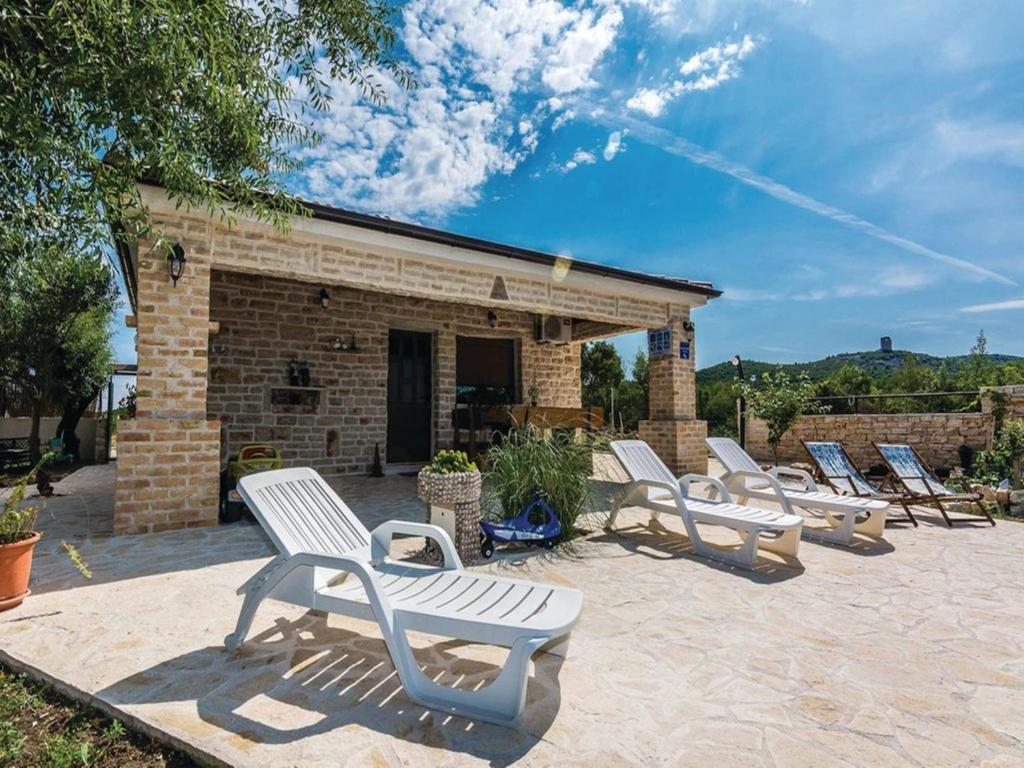 Dalmatian stone house with pool photo 4