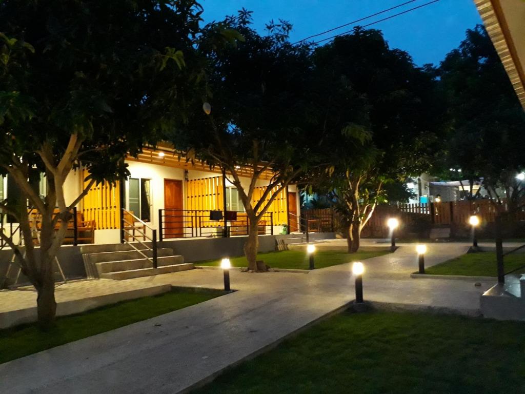 Green Mango Resort