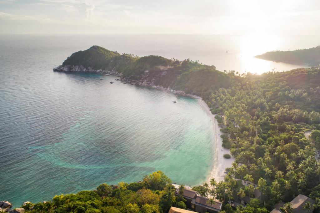 Haadtien Beach Resort photo 4