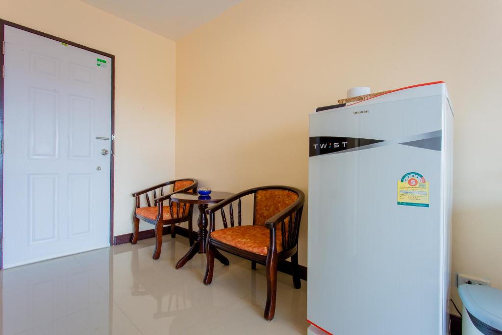 Двухместный (Двухместный номер с 1 кроватью и балконом, вид на море), Surin Sunset Hotel