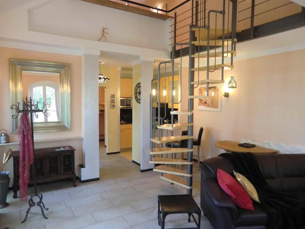 maisonette photo 1