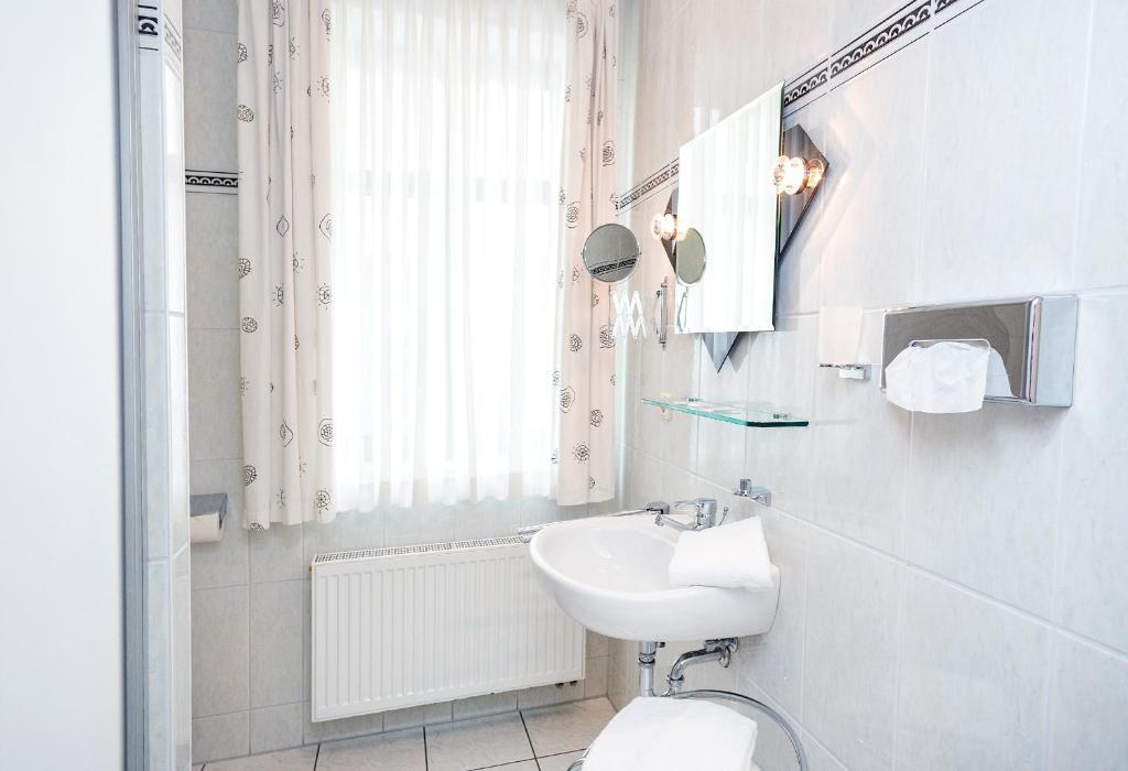 Hotel Stadt Waren photo 4