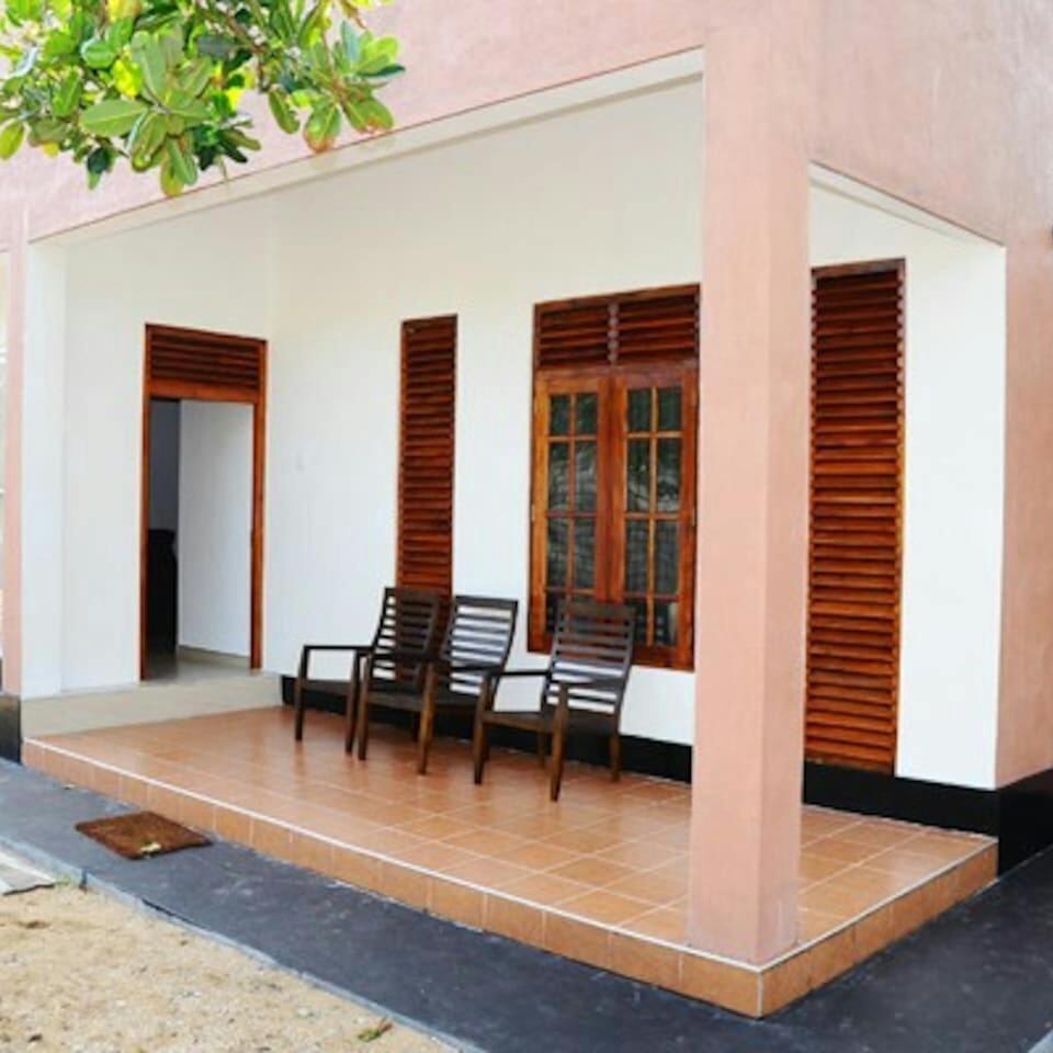 Akain villa photo 1