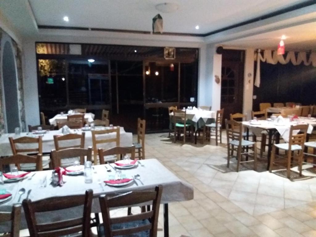 Manoleas Rooms to Let photo 4